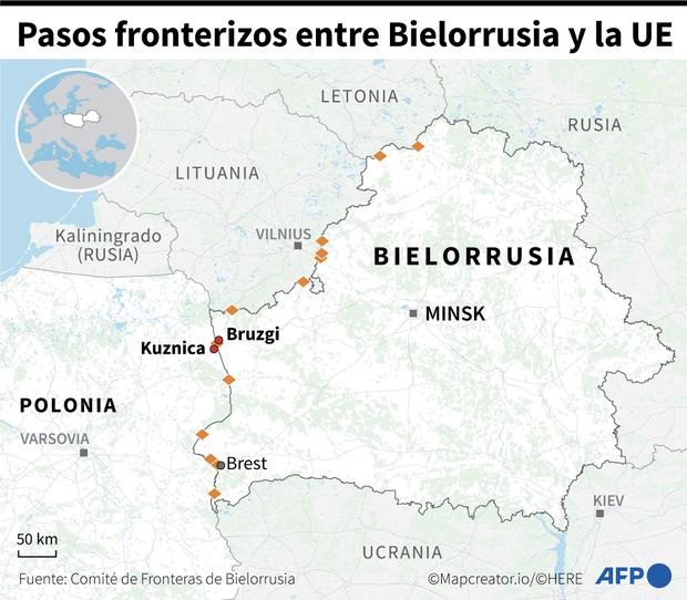 Między Polską a Białorusią trwa transgraniczny kryzys migracyjny.  (AFP)