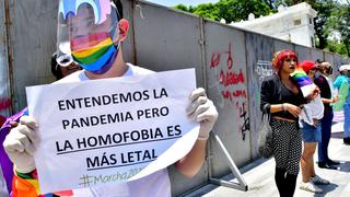 Miles participan en marcha digital del Orgullo Gay y denuncian asesinatos en México | FOTOS