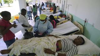 Los hospitales haitianos siguen recibiendo heridos del terremoto del sábado