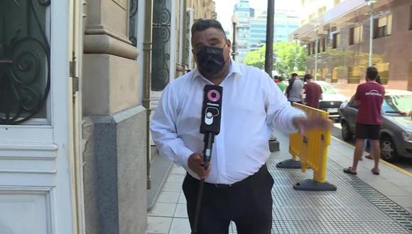 El reportero Carlos Ferrara se desmayó cuando hacía un informe en Buenos Aires. (Foto: Twitter @canal9oficial)