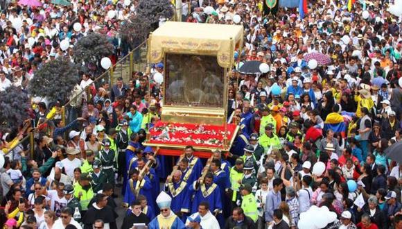 Así fue el regreso del cuadro de la Virgen de Chiquinquirá, tras permanecer 10 días en Bogotá por la visita del papa Francisco en setiembre de 2017. Hoy los colombianos le piden a esta imagen para que destierre al coronavirus. (Foto: EL TIEMPO/ GDA)