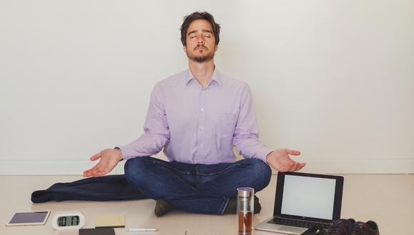Las técnicas de relajación ayudan a combatir el estrés, logrando que nuestro cuerpo y mente puedan trabajar con total armonía y que nos sintamos con más energía y vitalidad.