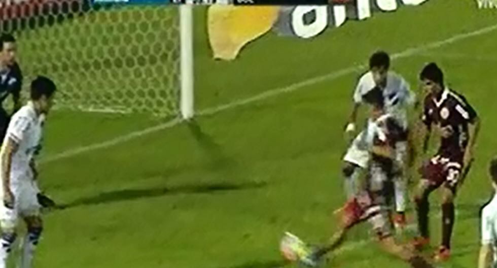 El charrúa hizo su primer gol con la \'U\' (Foto: Captura)