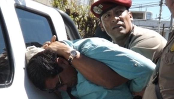 Arequipa: policías agredieron a periodista en parada militar