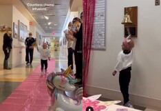 El momento en que una niña de 4 años desfila en alfombra rosa tras superar el cáncer