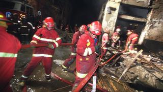 Cercado de Lima: incendio moviliza 7 unidades de Bomberos