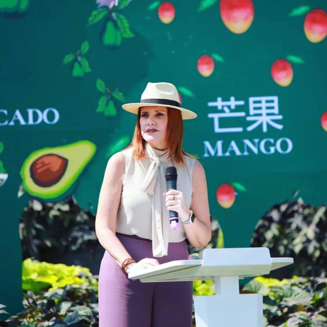 Palta a la pekinesa. El 1 de setiembre, Araoz, lideresa de la iniciativa global Food Forever, estuvo en Pekín promoviendo la biodiversidad nacional, más rica que la variedad política local.