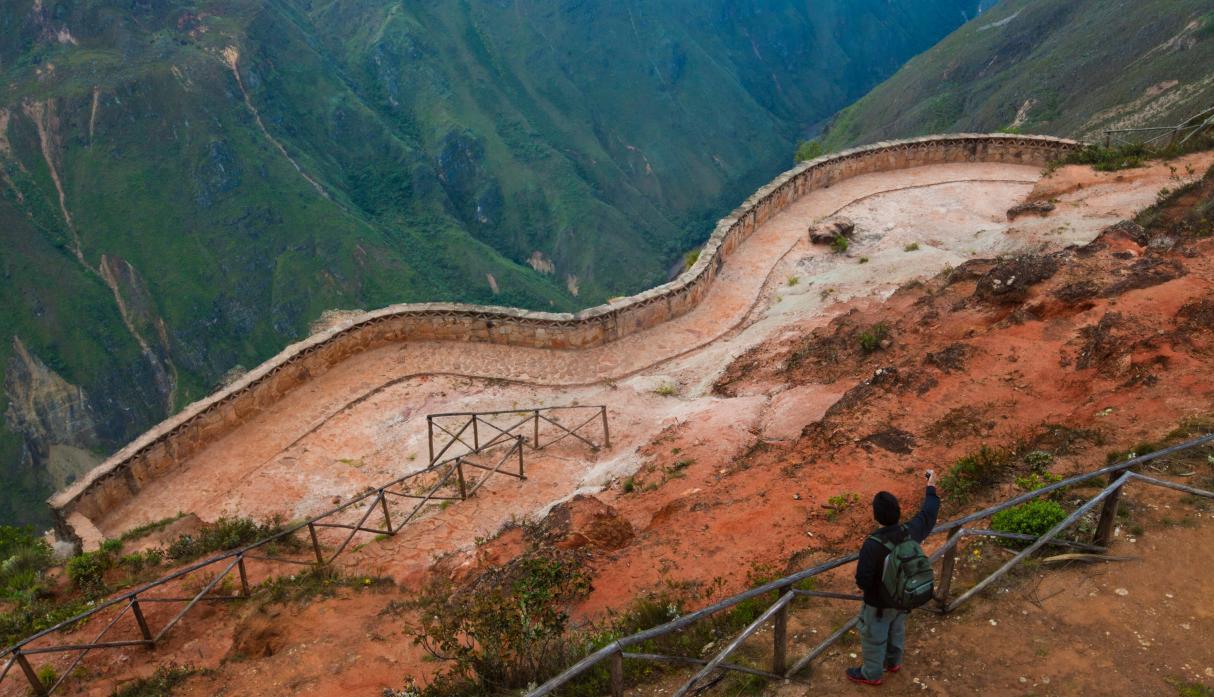 Cañón del Sonche. A solo 20 minutos en colectivo desde Chachapoyas se encuentra este cañón de cerca de mil metros de profundidad. La vista es mágica. (Foto: PromPerú)