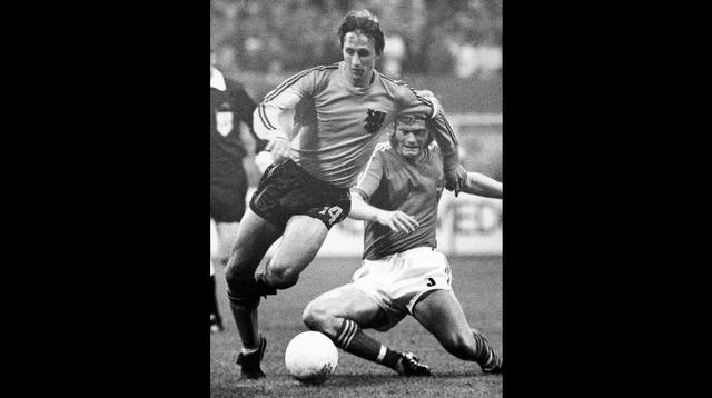 Johan Cruyff: la carrera del legendario ex futbolista en fotos - 3