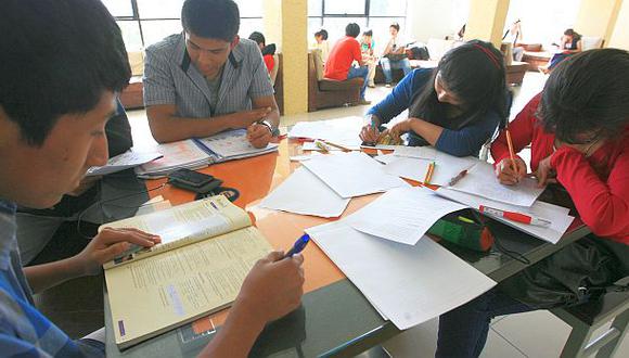 Apoyo: Ley universitaria incrementará pensiones de estudiantes