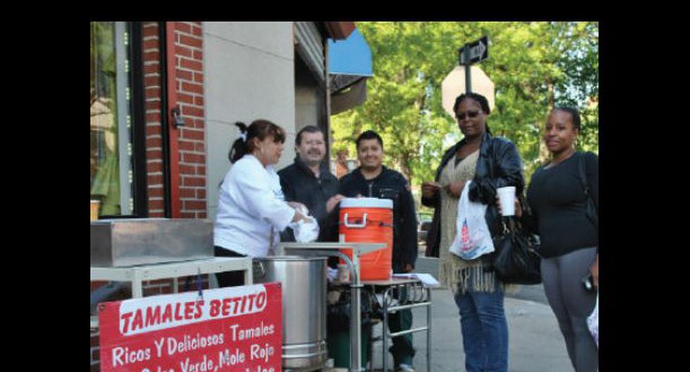 Gregorio Santos vende 400 tamales diarios en Nueva York. (Foto: diariodemexicousa.com)