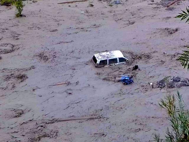 Las intensas lluvias que se registran desde la última semana en la provincia de Huancabamba, en Piura, activaron la quebrada Longulo que el último sábado se desbordó y arrasó con 14 viviendas, tres puentes y nueve vehículos (Foto: cortesía)