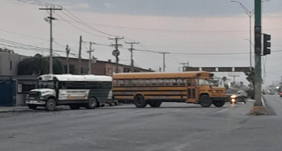 Criminal groups make children get off the school bus to block the road in Tamaulipas