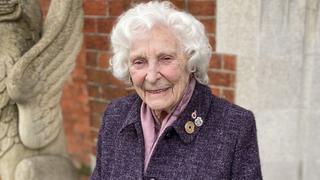 Betty Webb, la última sobreviviente de los expertos que descifraron los códigos nazis en la Segunda Guerra Mundial