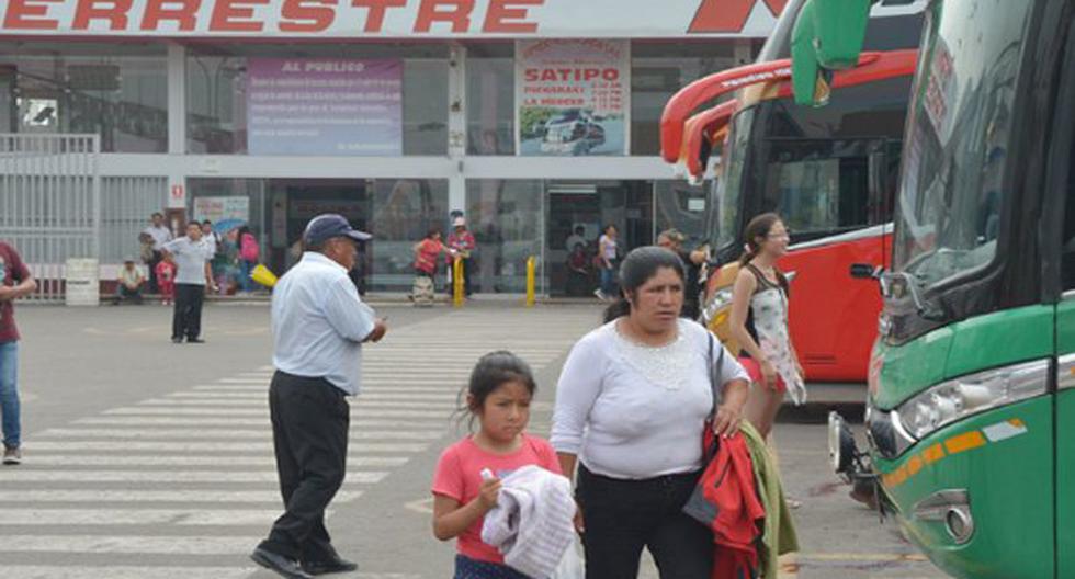 Un incremento en el precio de los pasajes interprovinciales a diversas localidades de la sierra central se registró en el Terminal de Yerbateros, en Lima. (Foto: Andina)