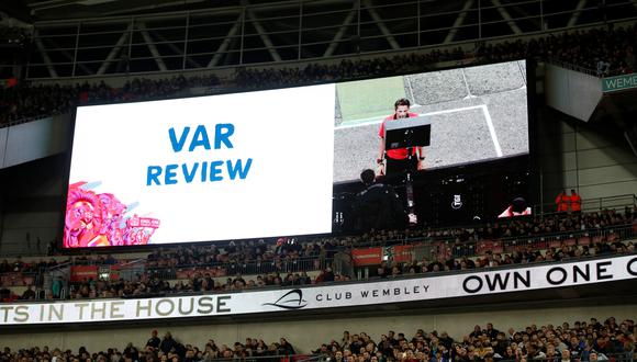 Premier League tomó decisión sobre uso del VAR en la temporada 2018/2019. (Foto: AFP)