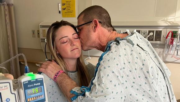 "No me enteré hasta después de la operación": sorprende a su padre enfermo donándole un riñón. (Foto: Delayne Ivanowski / Facebook).