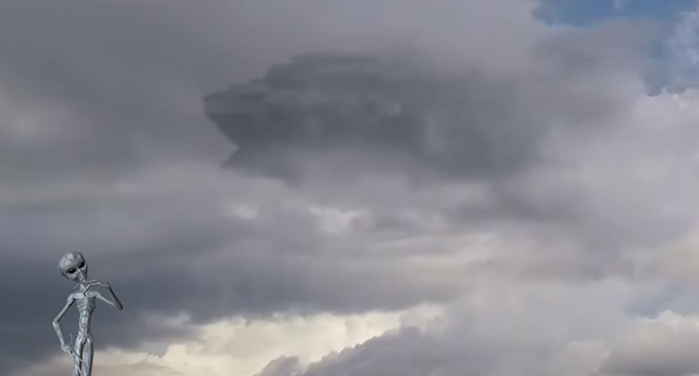 Instante en el que una nave nodriza se camufla en el cielo de La Libertad, Perú.