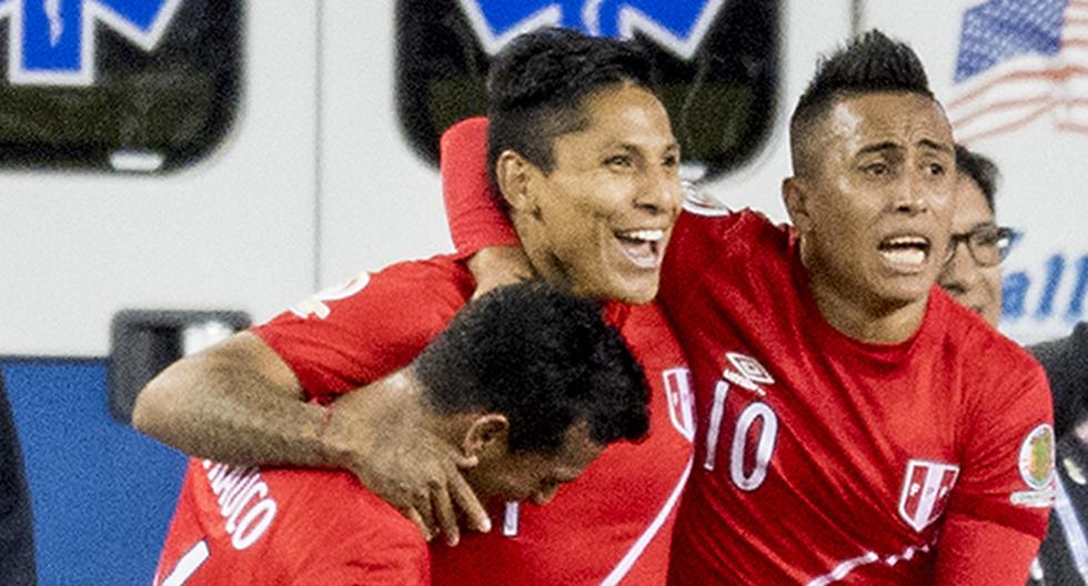 Raúl Ruidíaz, delantero de la Selección Peruana, admitió sentirse cómodo al jugar con dos delanteros de punta, coincidiendo con Paolo Guerrero. (Foto: Getty Images)