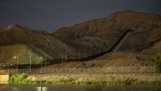Trump critica un muro en la frontera con México que fue construido por sus simpatizantes 