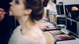 Cuatro recomendaciones para evitar comprar maquillaje falso 