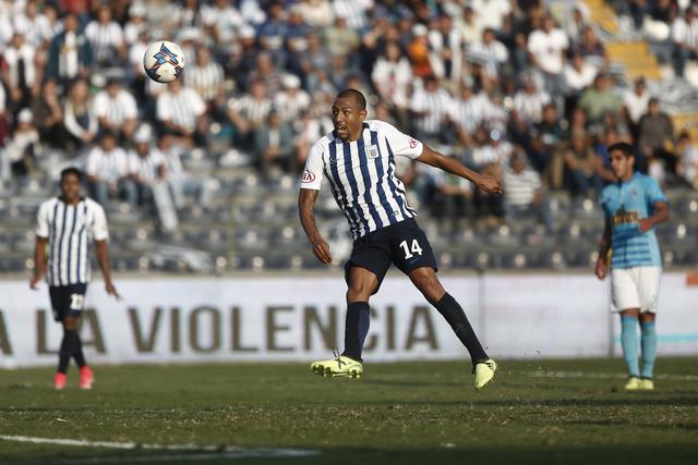 Luis Ramírez convirtió uno de los mejores goles del 2017 | Foto: GEC