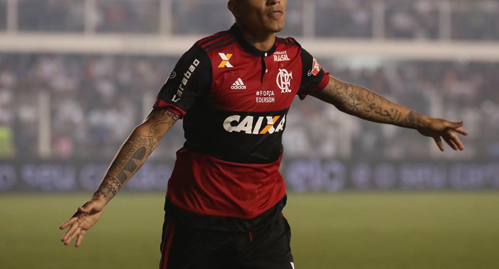 El peruano Paolo Guerrero también aportó su cuota goleadora en el Flamengo vs Santos. (Foto: Captura)