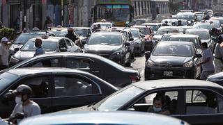 Regreso a clases elevó en 30% la demanda de taxis por aplicativo en Lima Metropolitana