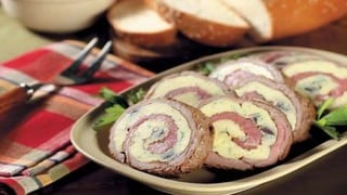 Carne rellena con tortilla