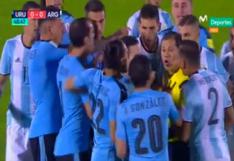 Jugadores uruguayos y argentinos quisieron "comerse" al árbitro peruano Carrillo