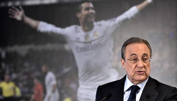 Real Madrid's president Florentino Perez speaks during a ceremony to celebrate Portuguese forward Cristiano Ronaldo's achievement as Real Madrid's all-time leading scorer at the Santiago Bernabeu stadium in Madrid on October 2, 2015. Cristiano Ronaldo surpassed 500 career goals and tied Raul as Real Madrid's all-time leading scorer with a double in the Spanish giants 2-0 win away at Malmo on September 30, 2015. AFP PHOTO / GERARD JULIEN  AFP PHOTO / GERARD JULIEN
