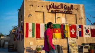Globalización, racismo y estrategia: qué revela que 137 futbolistas de Qatar 2022 jueguen por países en los que no nacieron