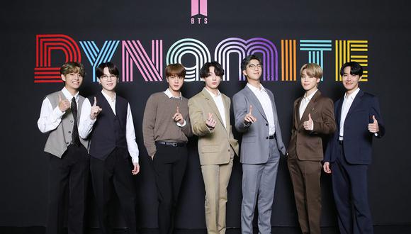 Los integrantes de BTS, en una imagen promocional de su primer single en inglés, "Dynamite". Una serie de TV de próximo estreno se inspira en ellos. Foto: BH Entertainment.