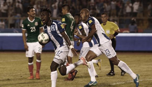 Honduras vence 3-2 a México y se mete en el repechaje. (Foto: Agencias)