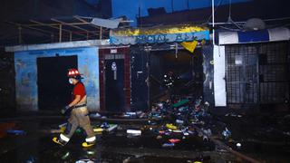 Villa María del Triunfo: incendio en un mercado deja cerca de 30 puestos afectados | VIDEO 