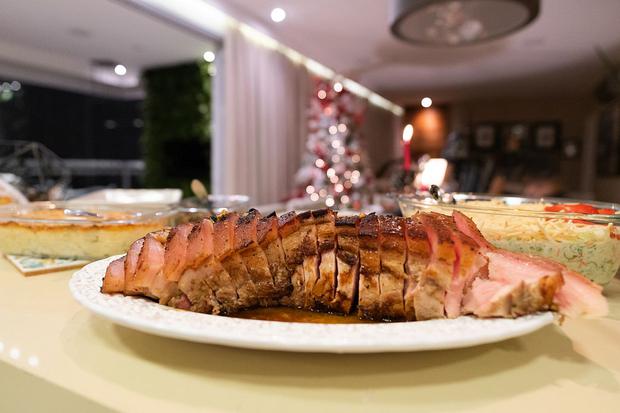A roast pig is another option for this Christmas.  (Photo: iStock)