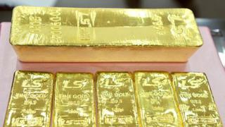 Oro opera sobre US$1.200 por onza, bajo presión por tensiones comerciales