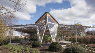 Conoce este innovador edificio que acoge un centro de cáncer