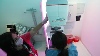 Cáncer de mama: el desafío de bajar la edad de las mamografías para una detección temprana