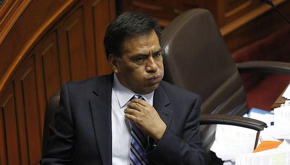 Velásquez considera un exceso que Ollanta Humala tenga asesores