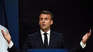 Emmanuel Macron pide a EE.UU. acabar con prohibición de exportar vacunas y componentes 