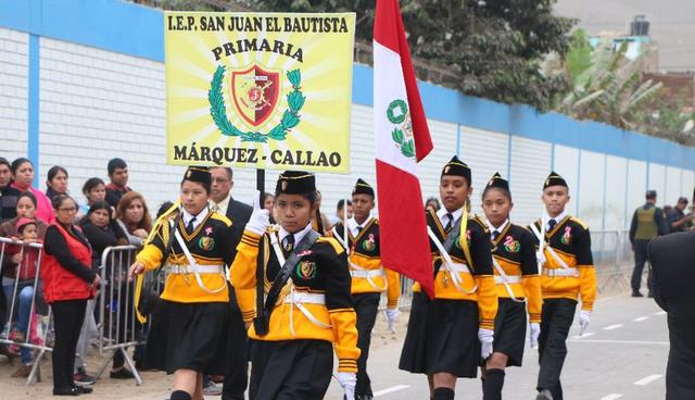 Los alumnos marcharon y presentaron números artísticos rescatando el arte del Callao y la herencia cultural nacional. (Difusión)