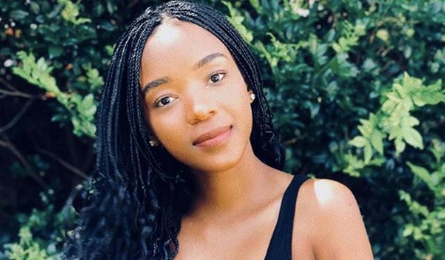 Ama Qamata es la protagonista de "Blood and Water", la nueva serie africana de Netflix. (Foto: Instagram)