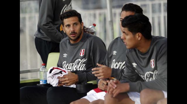 Así vivió Pizarro desde la banca la goleada que sufrió Perú - 1