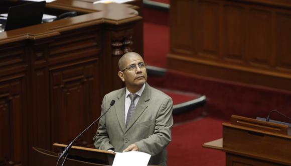 El ministro del Interior, Dimitri Senmache, respondió ante el Pleno por la fuga del extitular de Transportes y Comunicaciones Juan Silva. (Foto: GEC)
