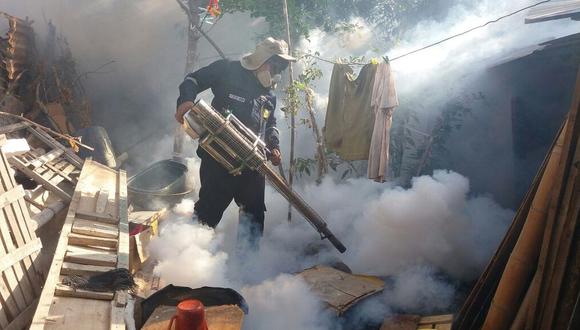 Las autoridades de salud continúan con las actividades de prevención y de control del vector que transmite el dengue, zika y chikunguña. (Foto: Ralph Zapata)