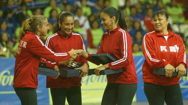 Así fue la bienvenida en Lima a selección medallista de Seúl 88 - 14