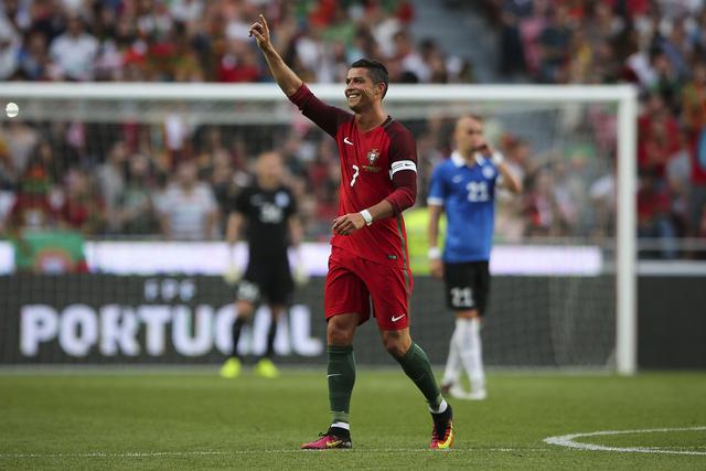 Para junio del 2016, y tras haber ganado la Eurocopa con Portugal a los 31 años de edad, su valorización se redujo. Se fijó en US$130 millones, según Transfermarkt. (Foto: EFE)