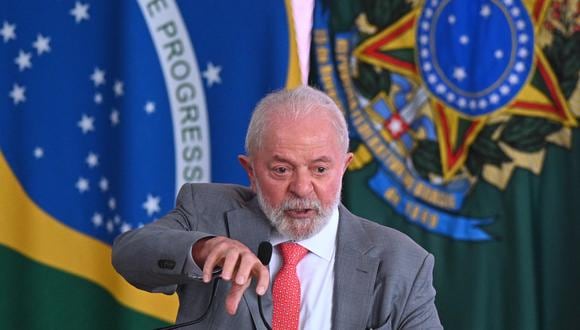 El presidente de Brasil, Luiz Inácio Lula da Silva, habla durante el lanzamiento del Plan Nacional Calles Visibles, en el Palacio de Planalto en Brasilia, Brasil, el 11 de diciembre de 2023. (Foto de Andre Borges / EFE)