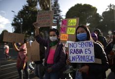 Feminismo de Ecuador marcha contra el racismo durante la protesta indígena